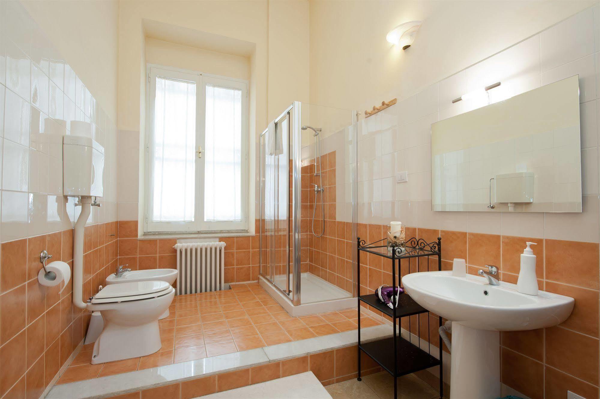 H Central Lecce Exterior photo
